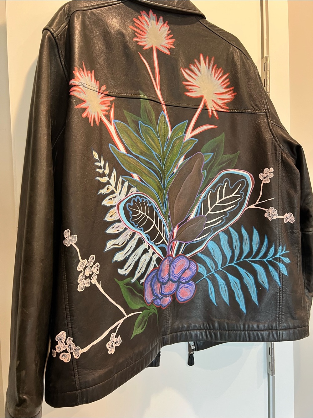 Dockers Black Leather Jacket with Hand-Painted Floral Design - Picture 5 of 8